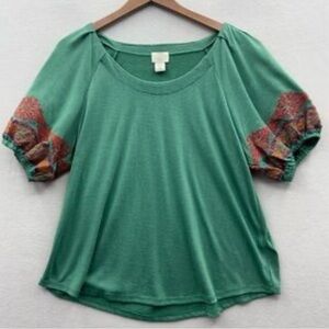 Greige Women’s Large Green Embroidered Short Balloon Sleeve Boho Top size L NEW